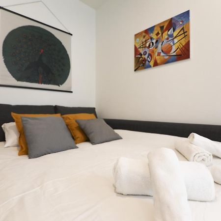 Rentalsevilla Descubriendo Sevilla En Pareja Екстериор снимка